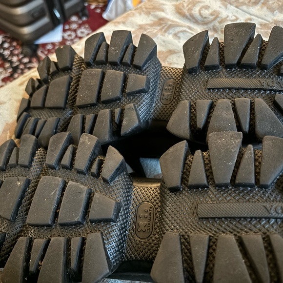 Prada Cloudbust Thunder sneakers

Unisex - Picture 2 of 9